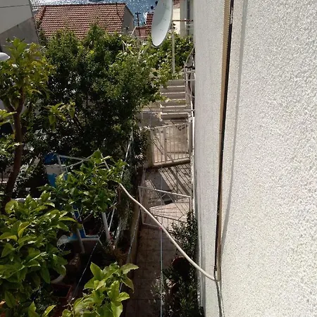 Apartman Helly *
